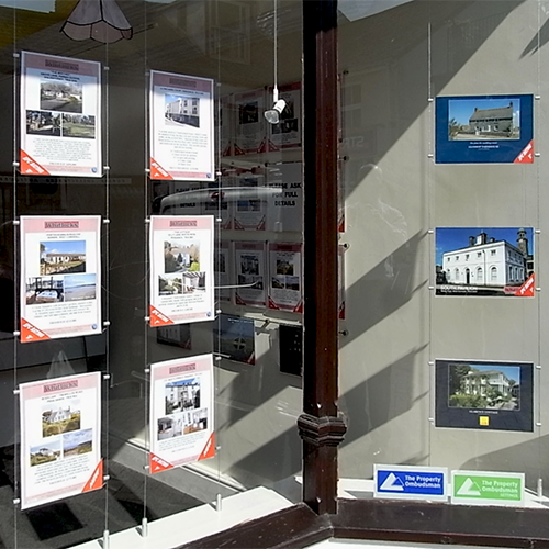 Whitlocks window displays